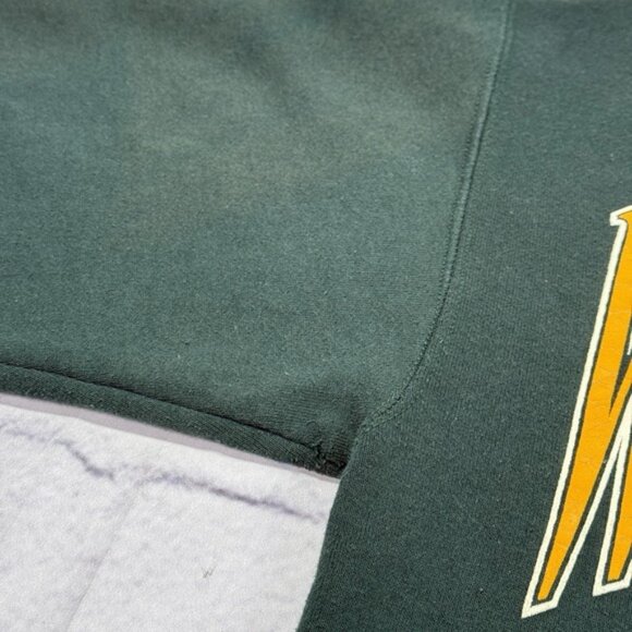 Vintage William & Mary Green Sweatshirt Size M Galt Sand USA Rare 90s Crewneck - Picture 10 of 16